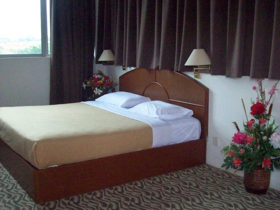 D Valley Hotel Kuala Lipis Buitenkant foto