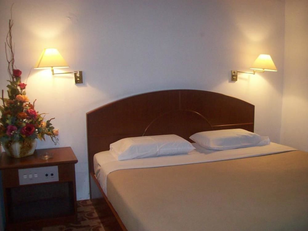 D Valley Hotel Kuala Lipis Buitenkant foto