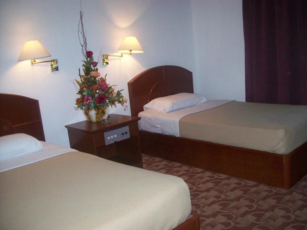 D Valley Hotel Kuala Lipis Buitenkant foto